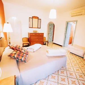 casa-con-piscina-privada-en-gualta-can-blay.catalonia-hotels.com/
